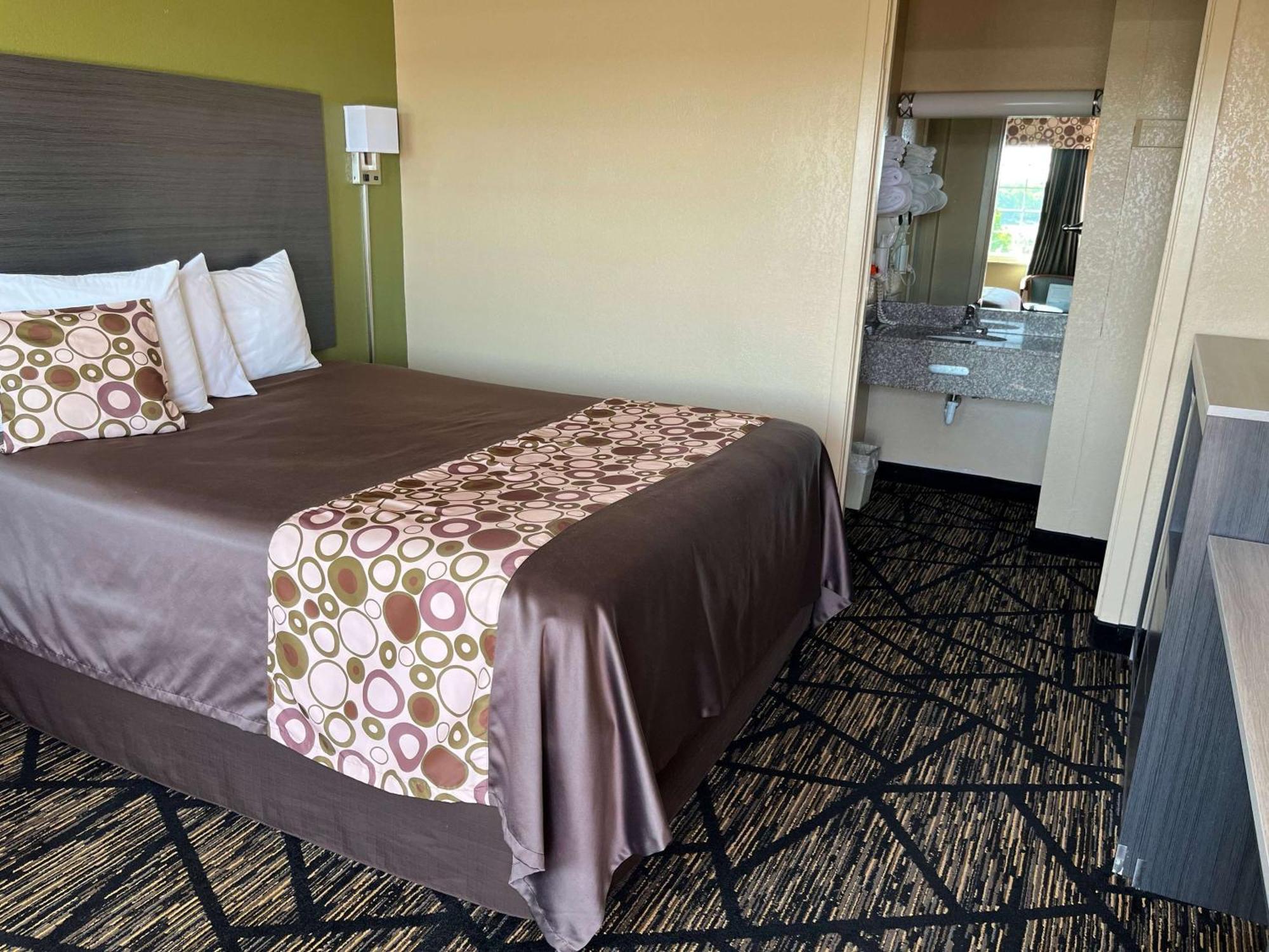 Travelodge By Wyndham Mansfield Εξωτερικό φωτογραφία