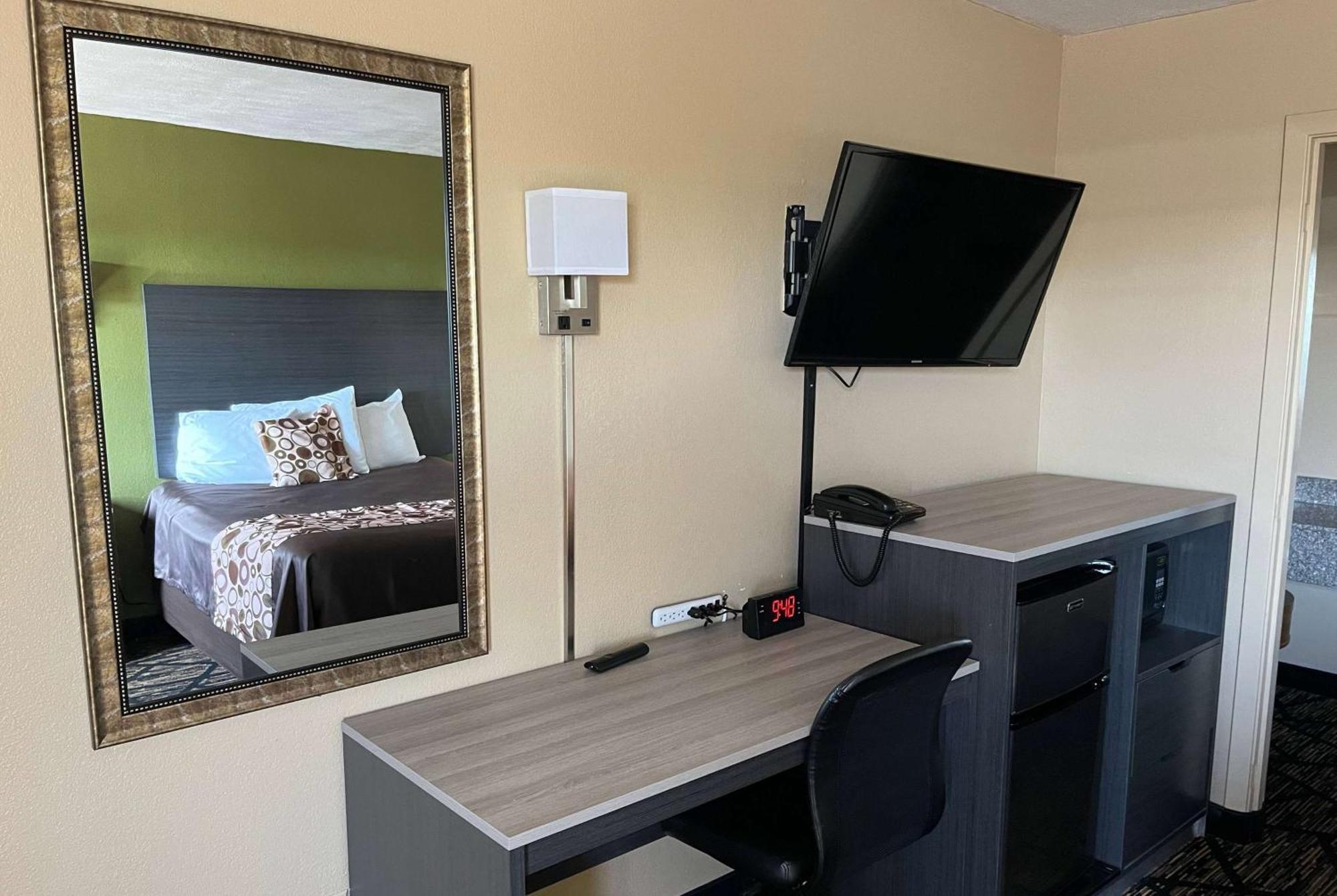 Travelodge By Wyndham Mansfield Εξωτερικό φωτογραφία